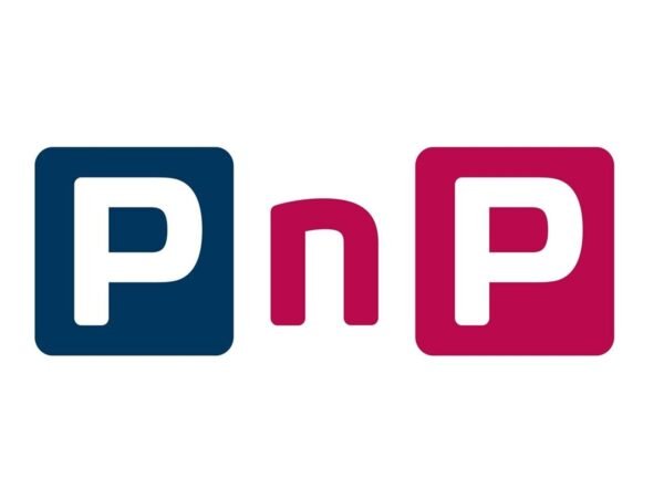Pick n Pay employees working in Gauteng store – Sales, Bakery, Deli, and Sushi positions available